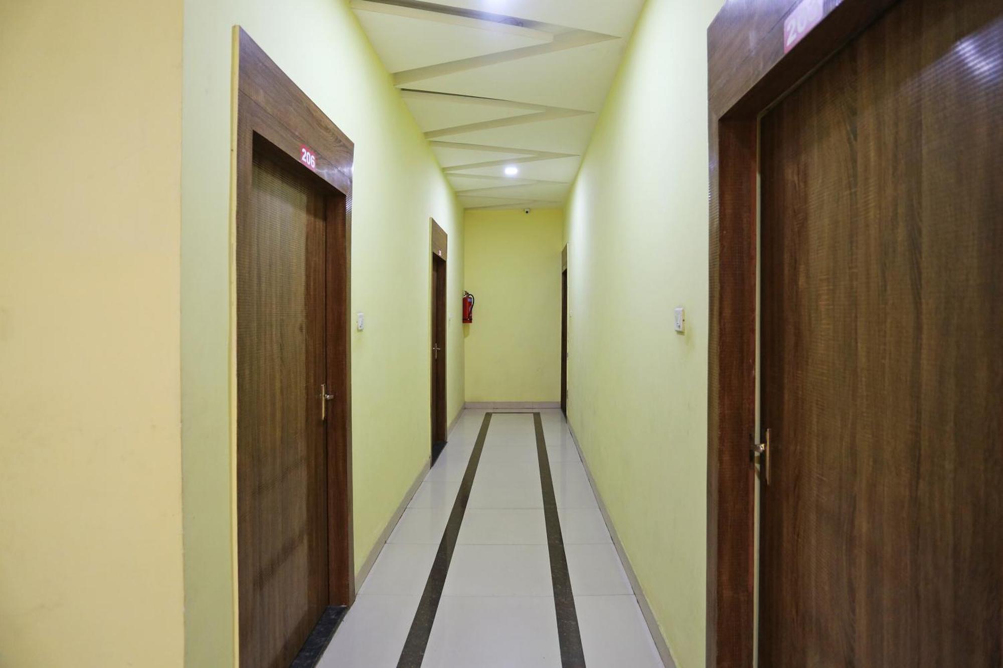 Collection O Hotel Pearl Rāipur エクステリア 写真